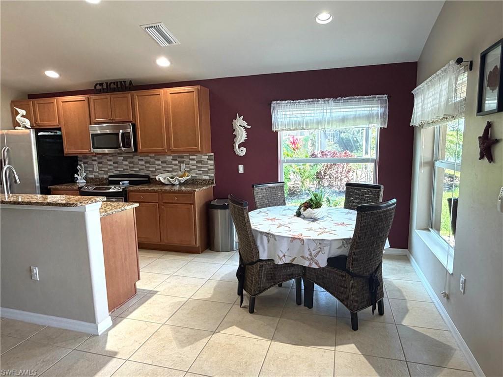 CAPE CORAL - Residential Lease