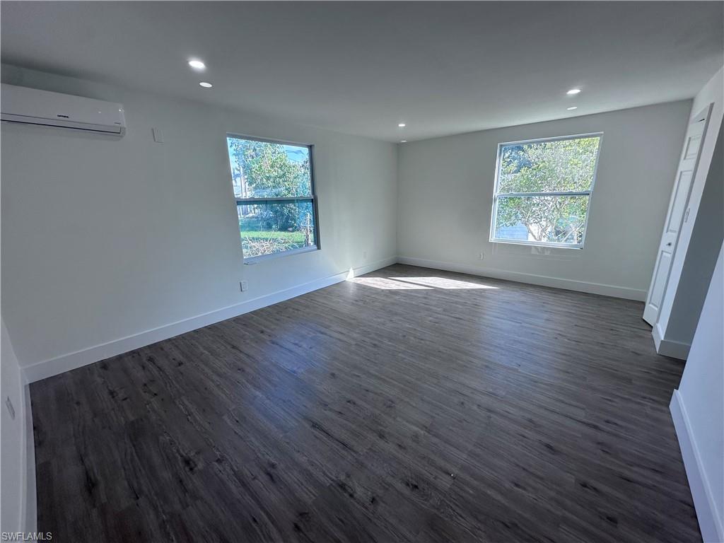 PINE ISLAND RIDGE - Residential