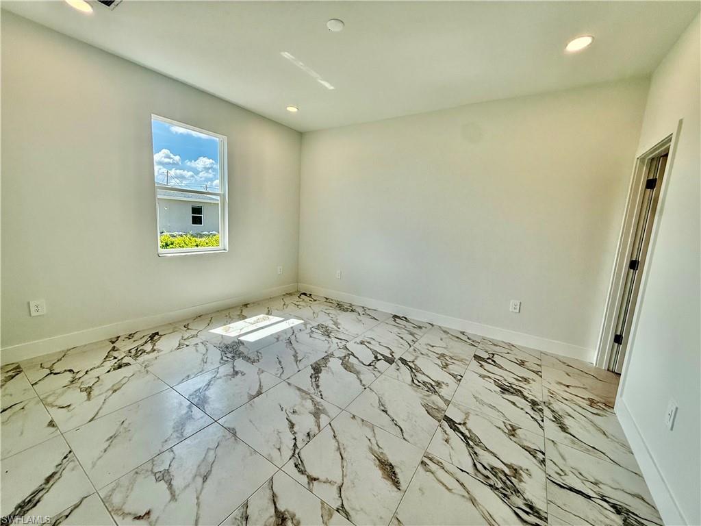 LEHIGH ACRES - Residential Income