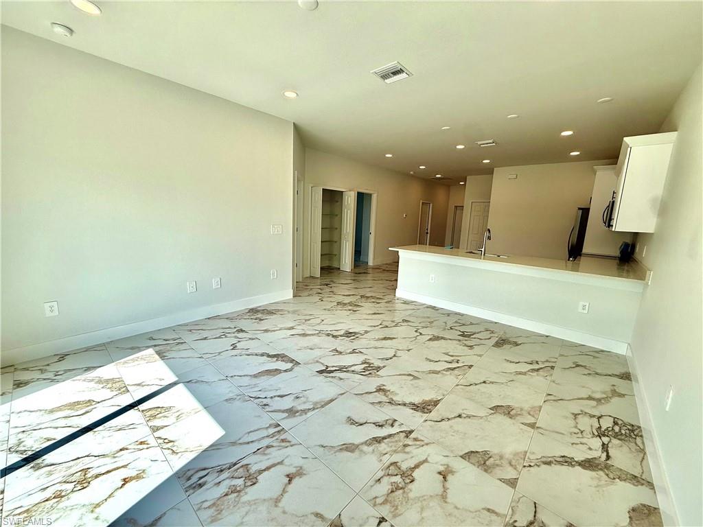 LEHIGH ACRES - Residential Income