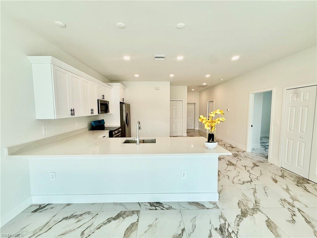 LEHIGH ACRES - Residential Income