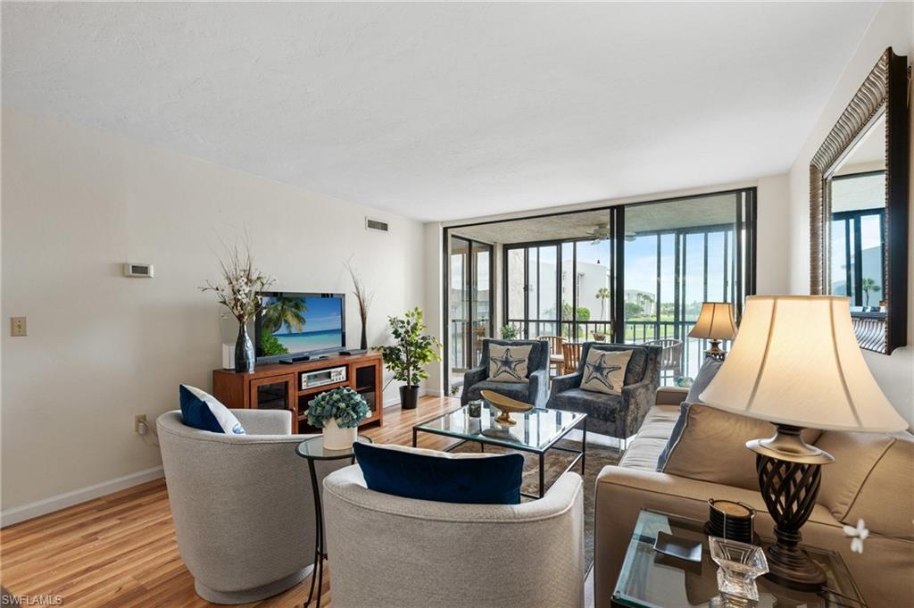 STEAMBOAT BEND - Residential Lease