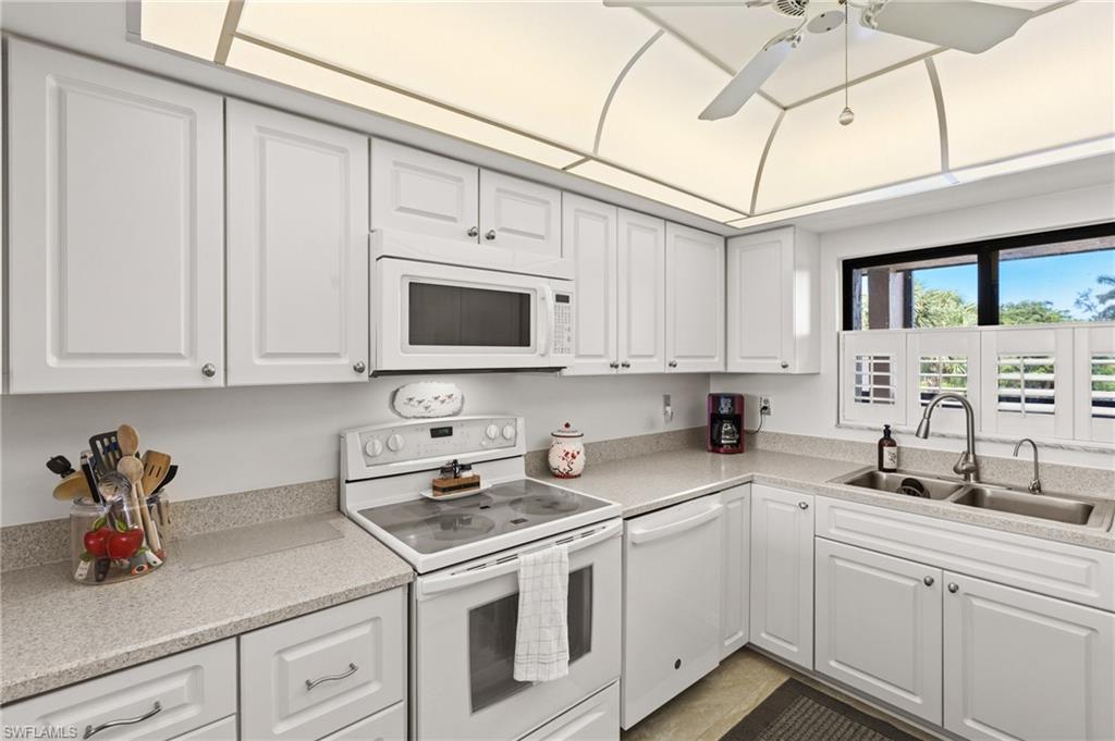 STEAMBOAT BEND - Residential Lease