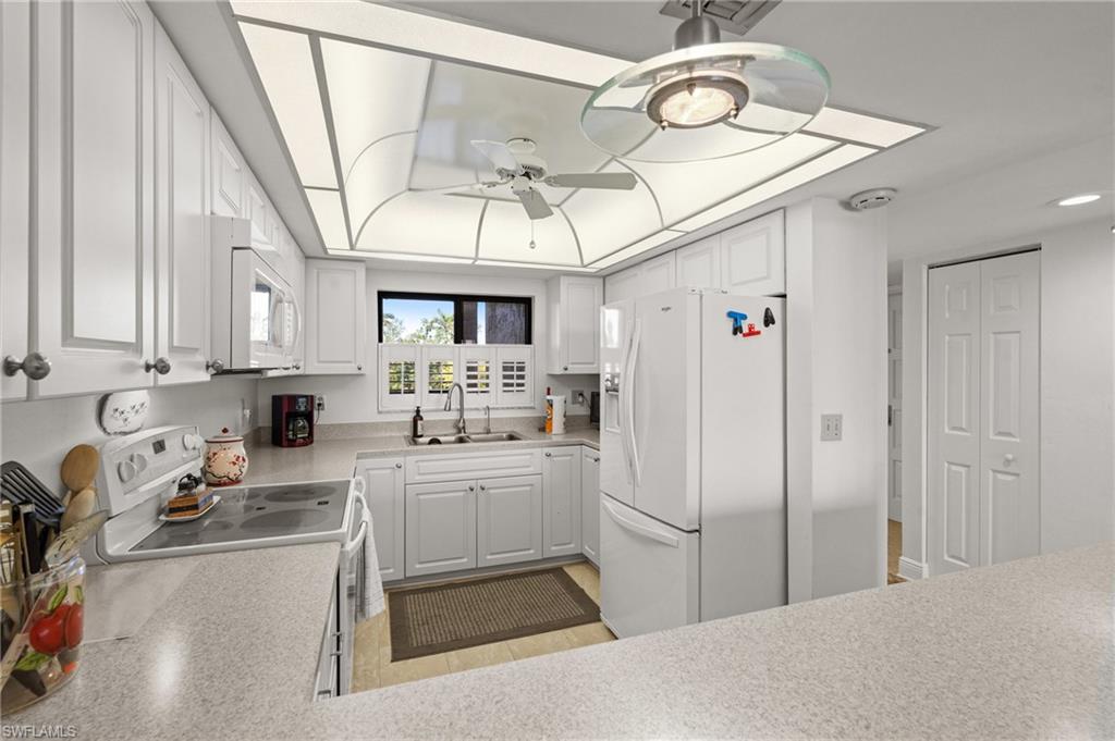 STEAMBOAT BEND - Residential Lease