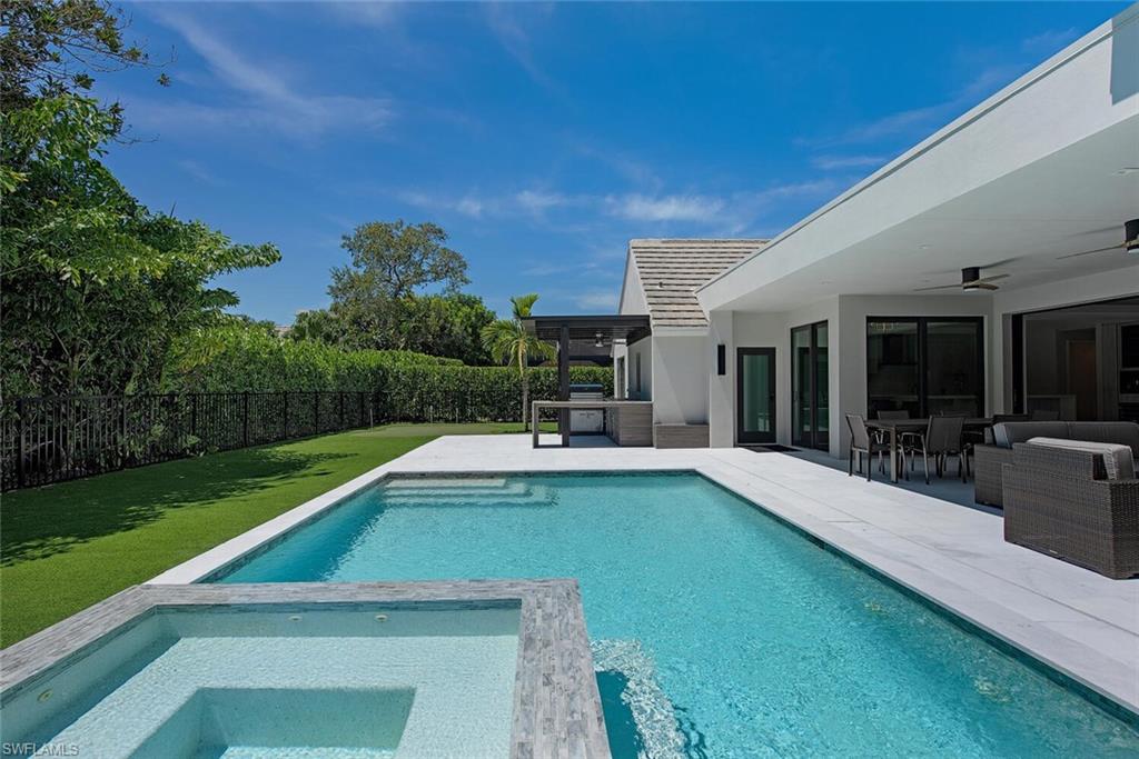 OAKMONT - Residential