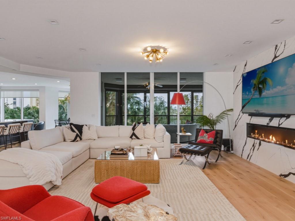 TRIESTE AT BAY COLONY - Residential