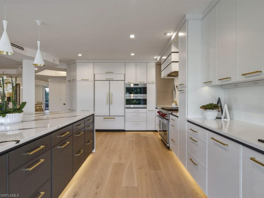 TRIESTE AT BAY COLONY - Residential