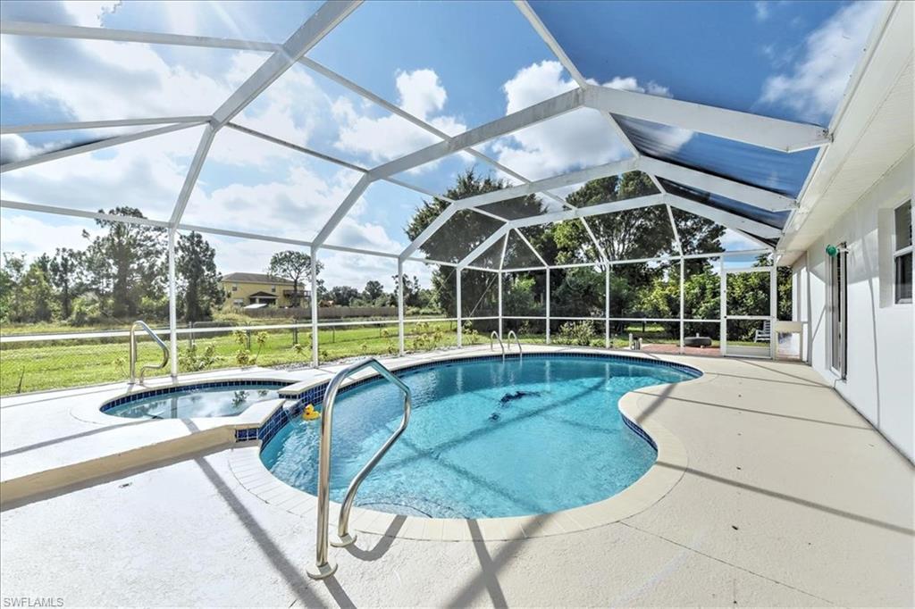 MIRROR LAKES - Residential