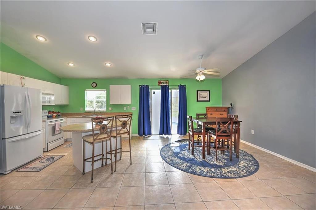 MIRROR LAKES - Residential