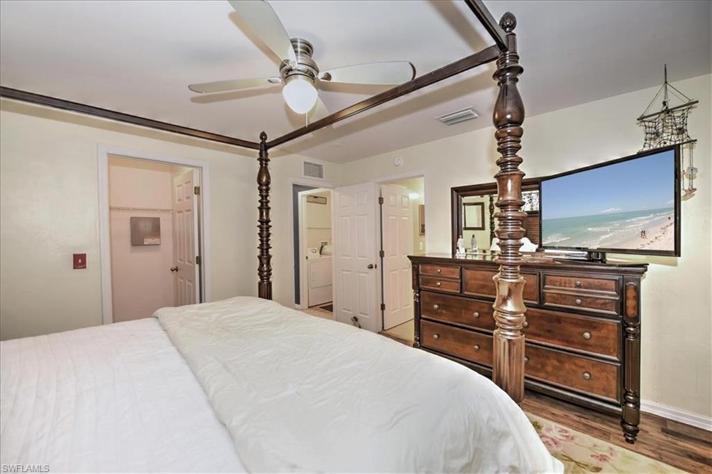 MIRROR LAKES - Residential