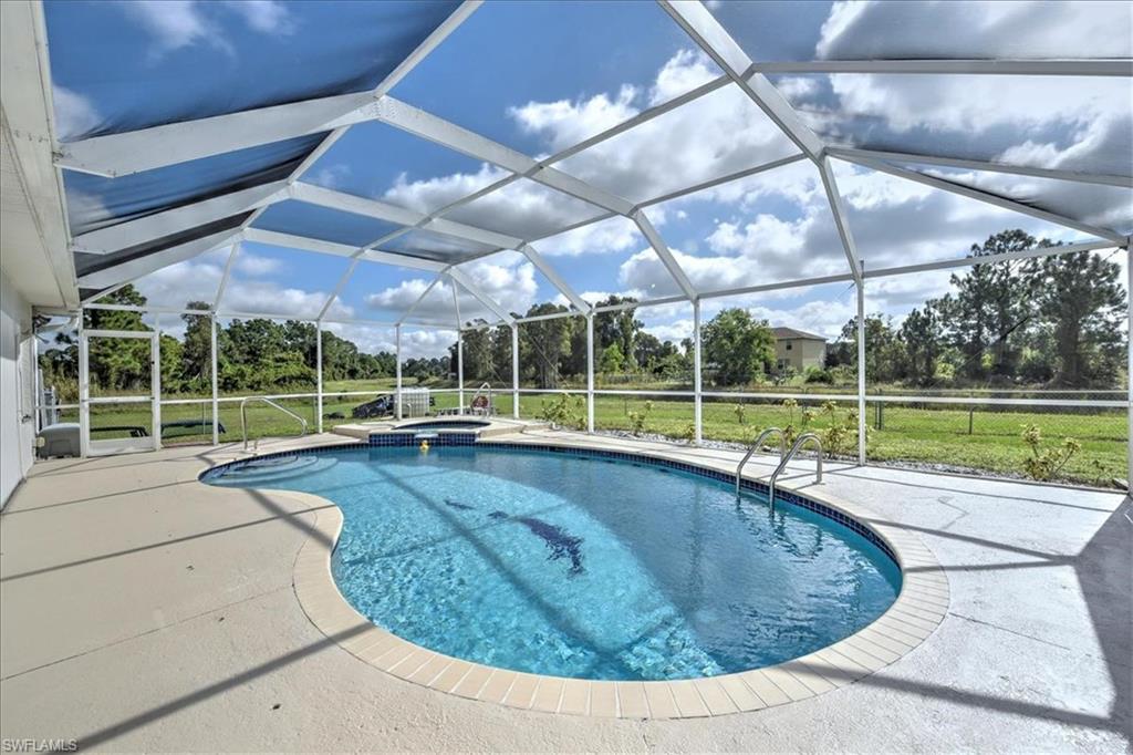 MIRROR LAKES - Residential