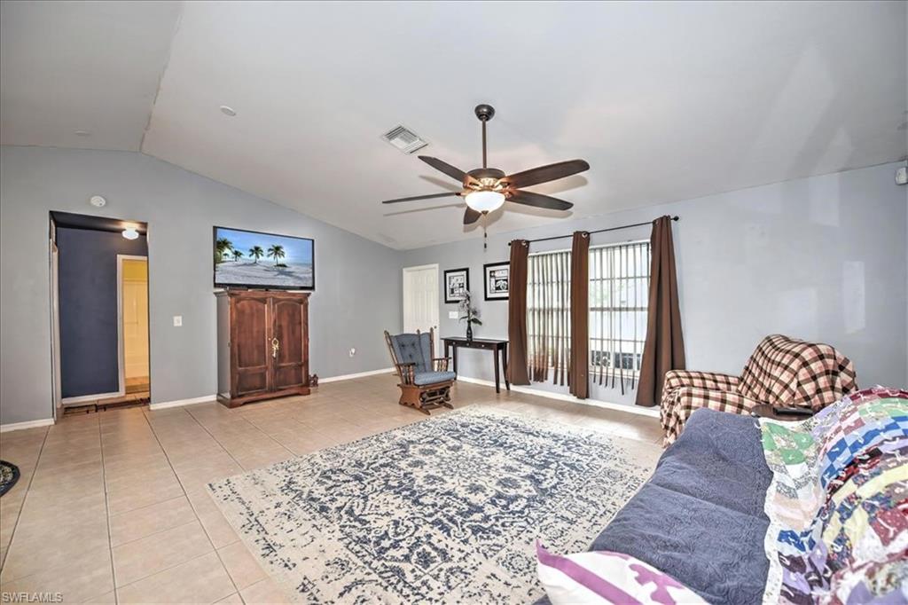 MIRROR LAKES - Residential