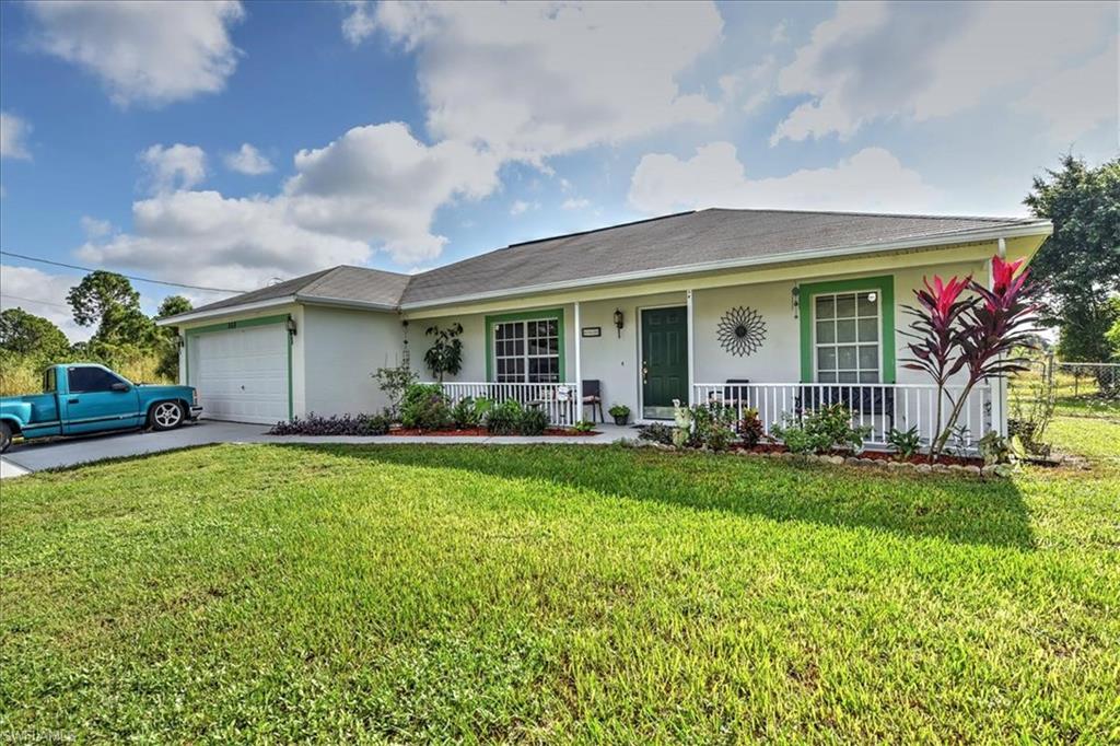 MIRROR LAKES - Residential