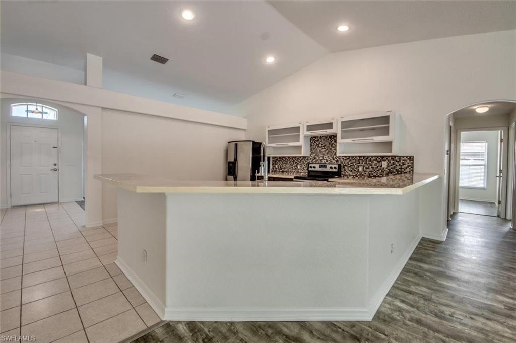 CAPE CORAL - Residential