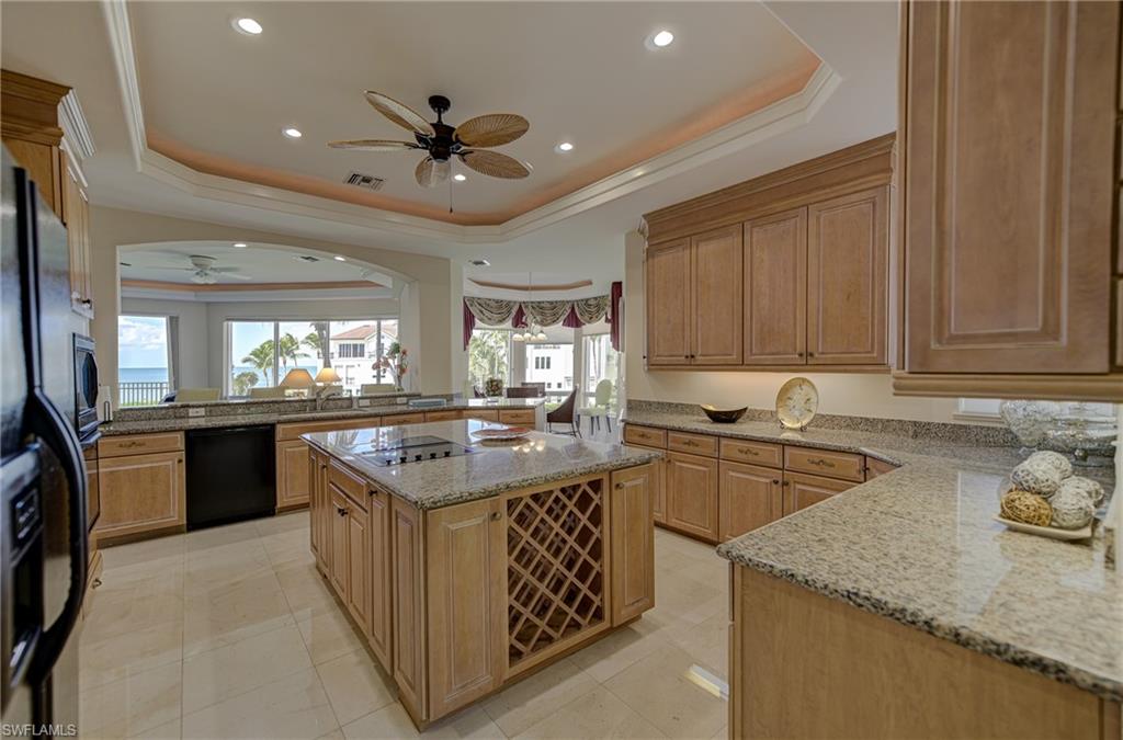 BAREFOOT BEACH - Residential