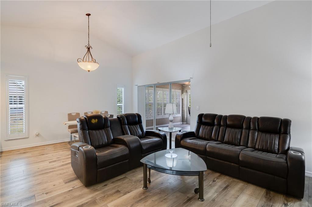 SANIBEL SUNSET VILLAS CONDO - Residential