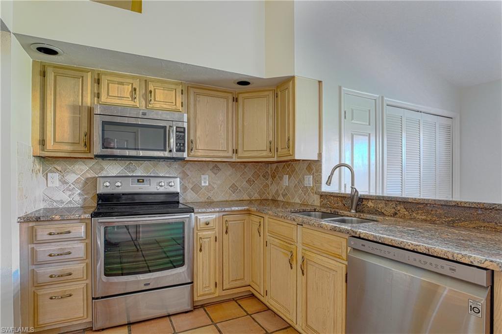 HUNTERS RIDGE - Residential