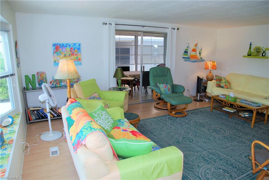 SIX LAKES COUNTRY CLUB - Residential