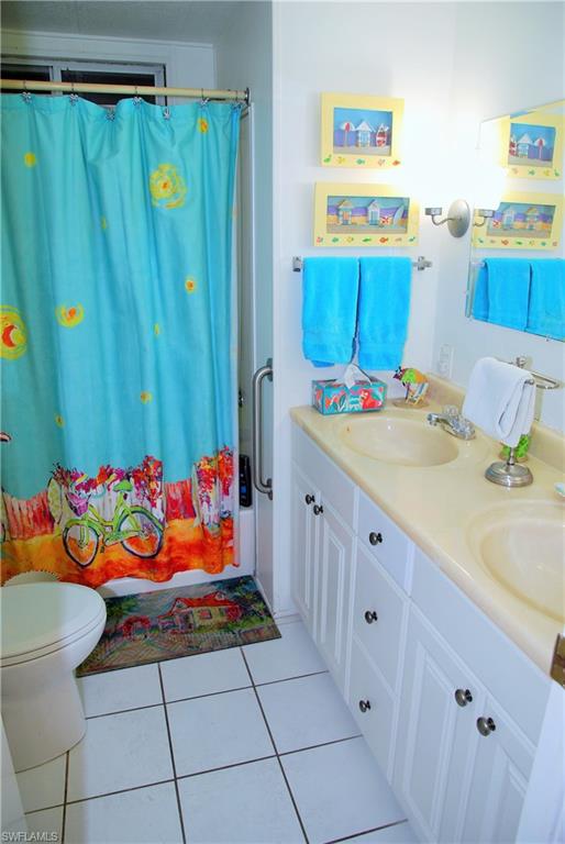 SIX LAKES COUNTRY CLUB - Residential