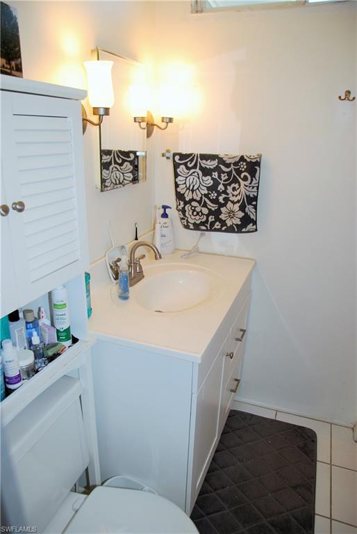 SIX LAKES COUNTRY CLUB - Residential