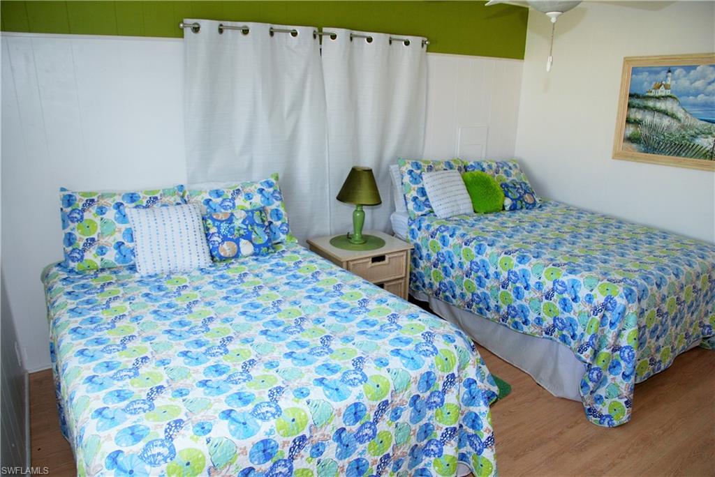 SIX LAKES COUNTRY CLUB - Residential