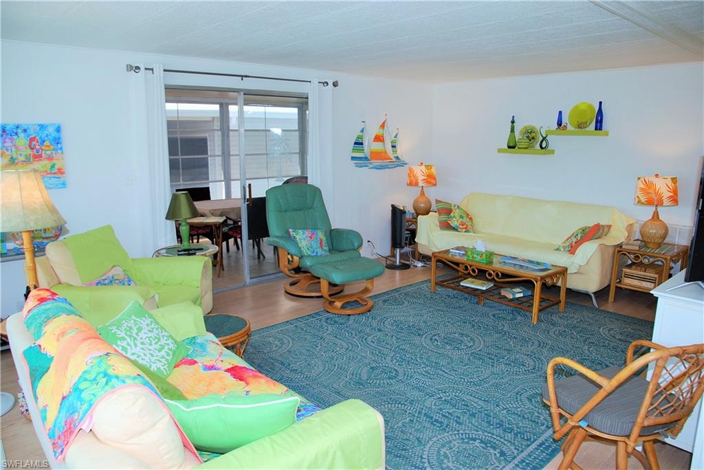 SIX LAKES COUNTRY CLUB - Residential