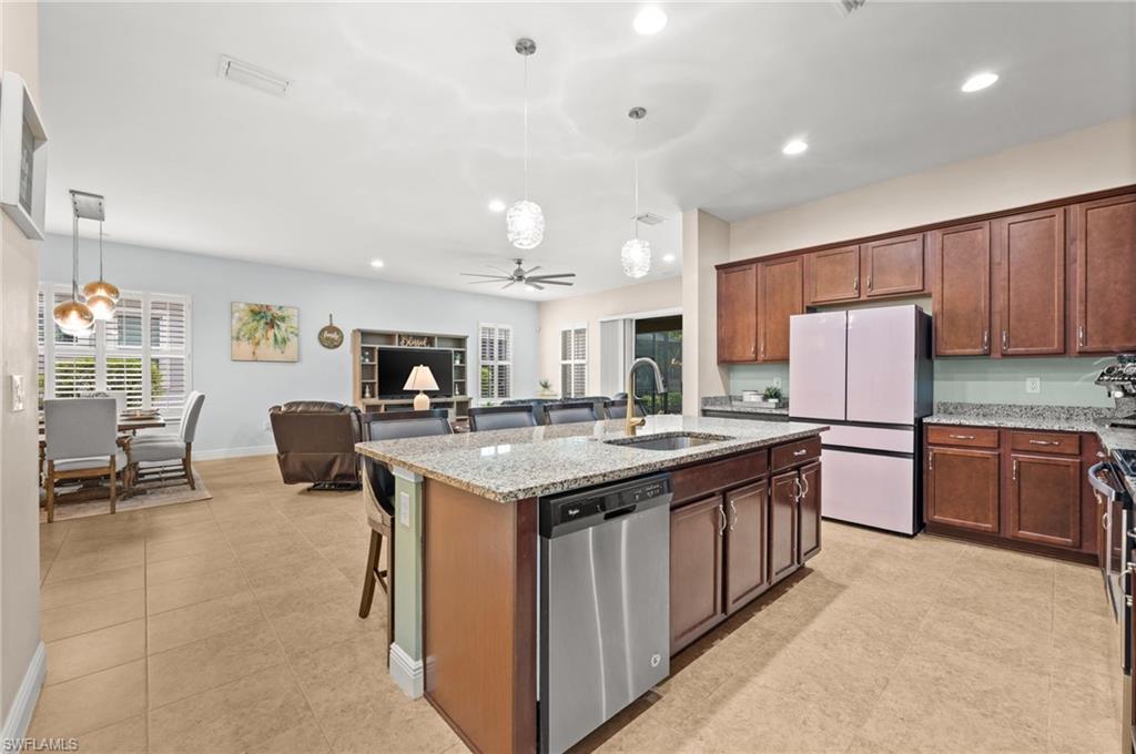 COMPASS LANDING - Residential