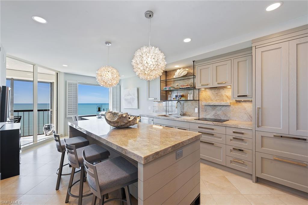 CARLYSLE AT BAY COLONY - Residential