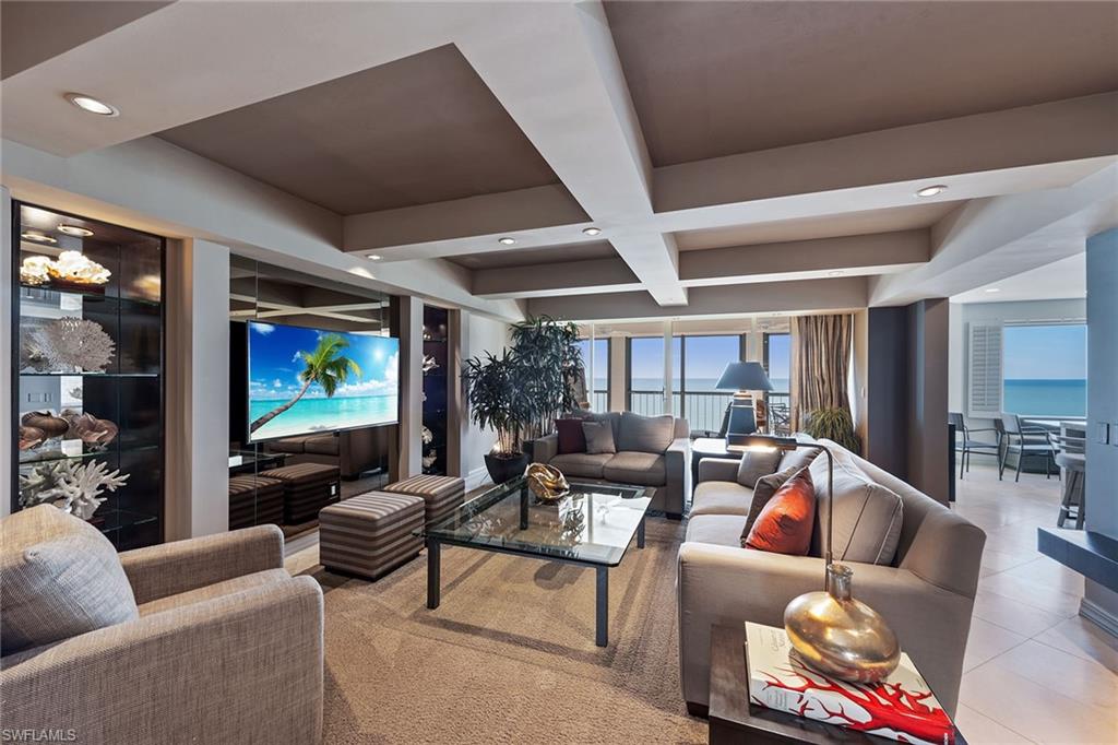 CARLYSLE AT BAY COLONY - Residential