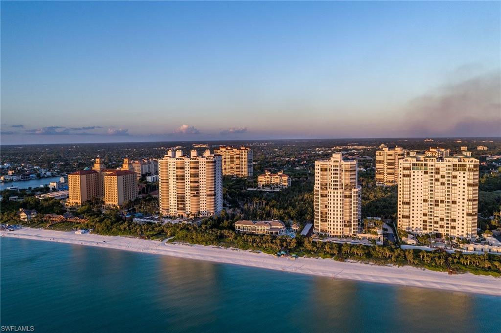 CARLYSLE AT BAY COLONY - Residential