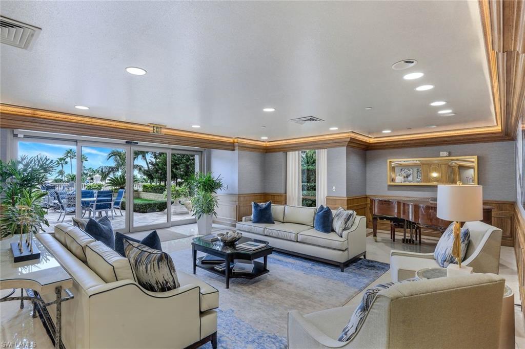 BRITTANY - Residential