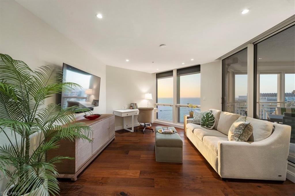 BRITTANY - Residential