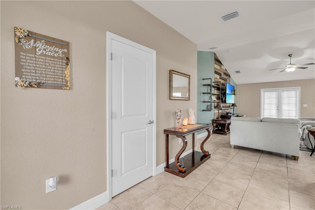 3006 NE 6th PL