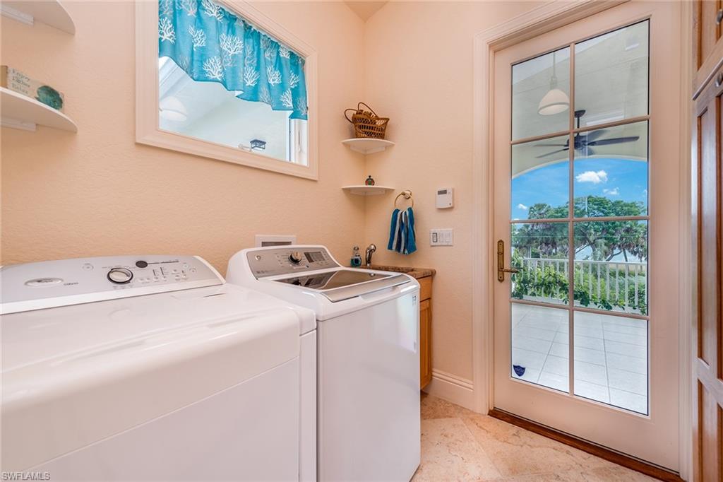 ESTATES - Residential