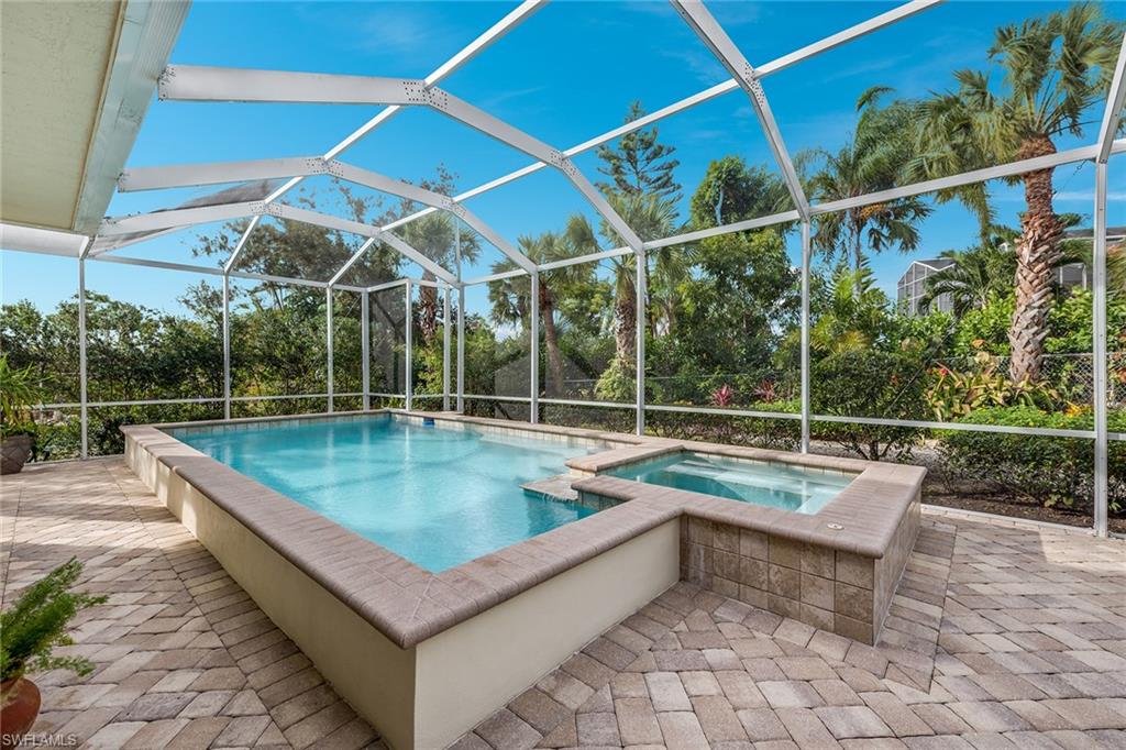 ESTATES - Residential