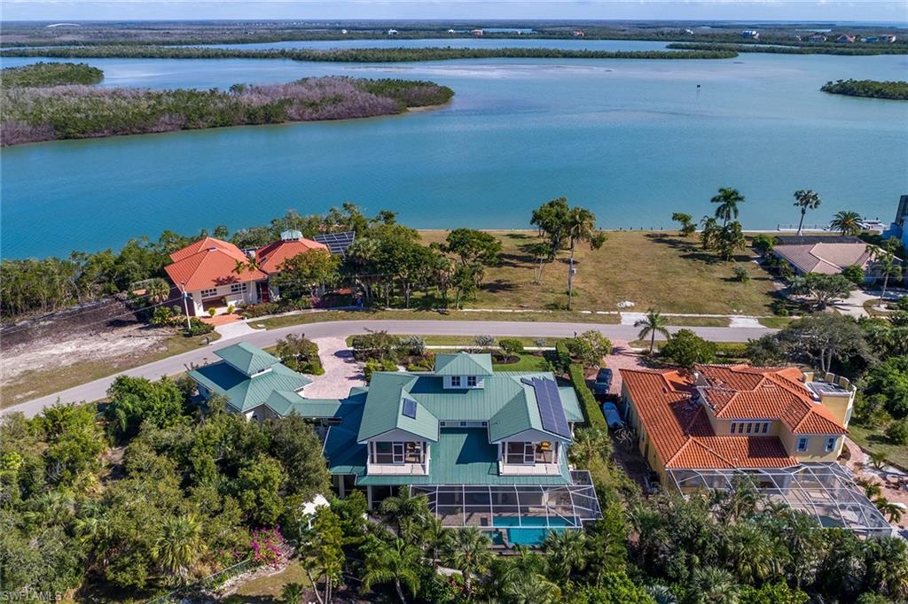 ESTATES - Residential