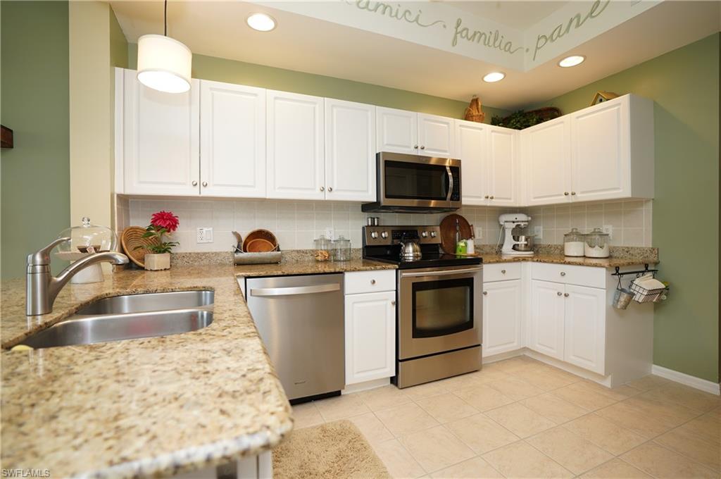 LAUREL GREENS - Residential