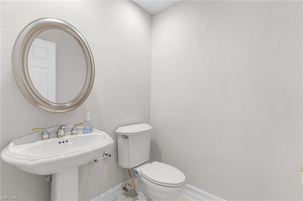 KINGS LAKE - Residential