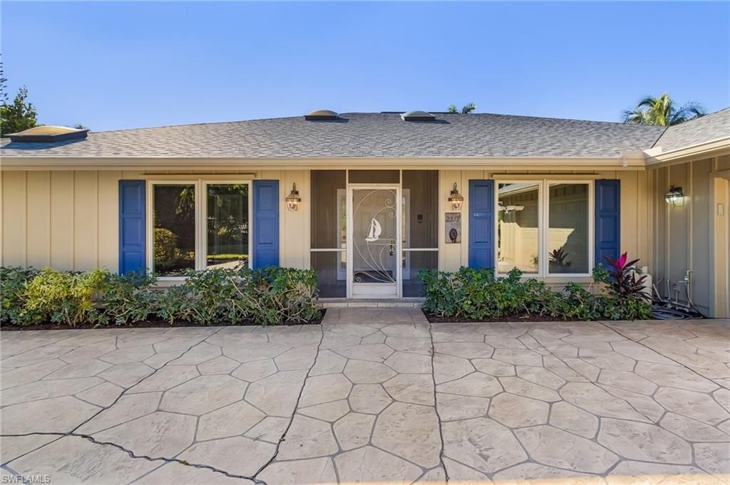 Photo of 2377 Kings Lake BLVD, NAPLES, FL 34112 (MLS # 226015546)