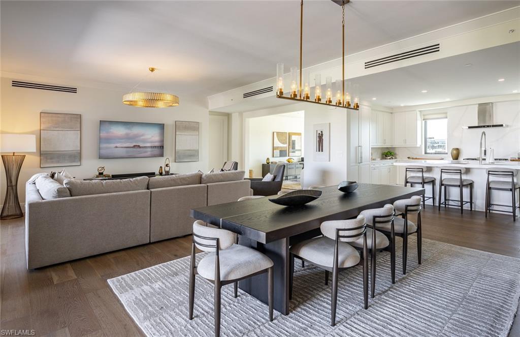 QUATTRO AT NAPLES SQUARE - Residential