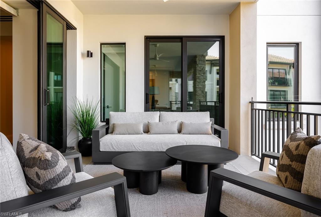 QUATTRO AT NAPLES SQUARE - Residential