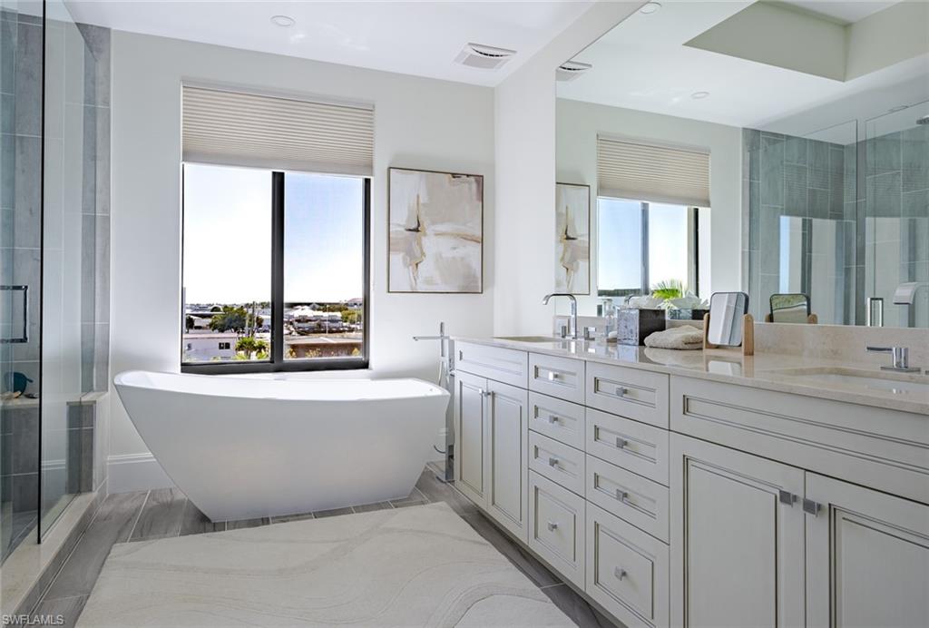 QUATTRO AT NAPLES SQUARE - Residential