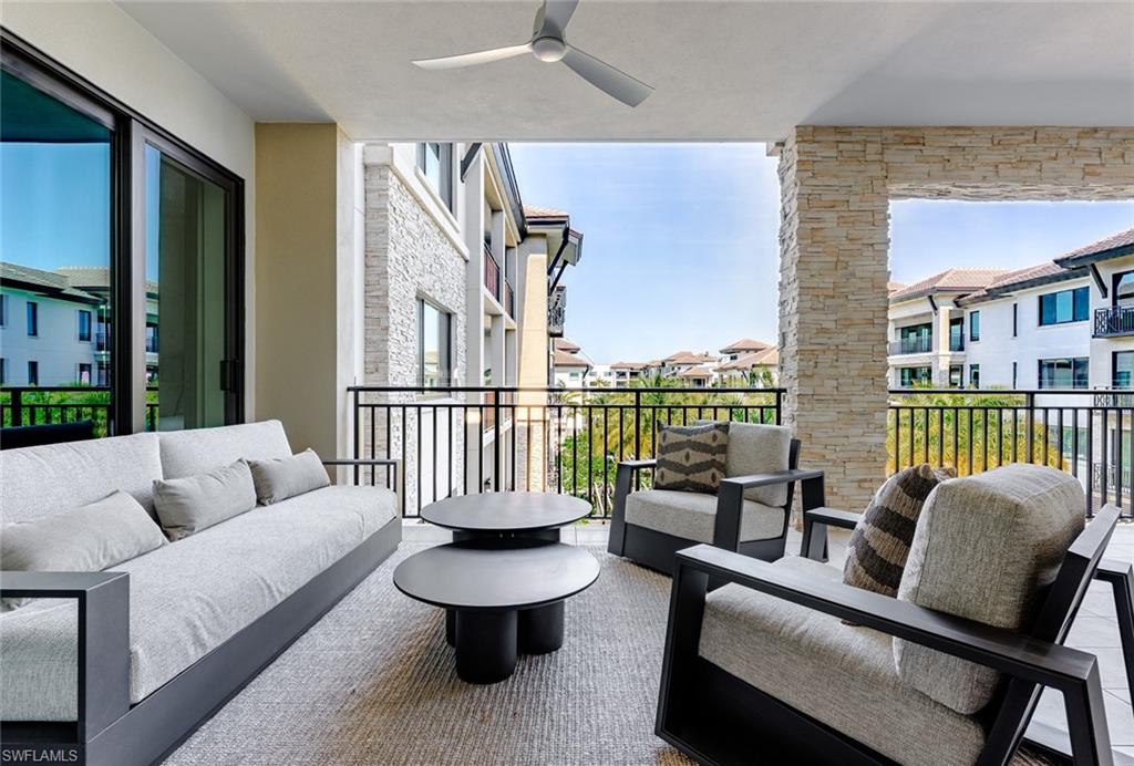 QUATTRO AT NAPLES SQUARE - Residential