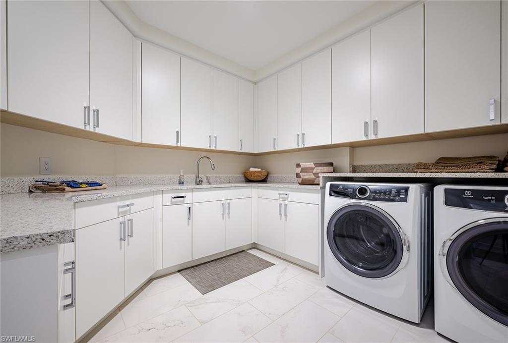 QUATTRO AT NAPLES SQUARE - Residential