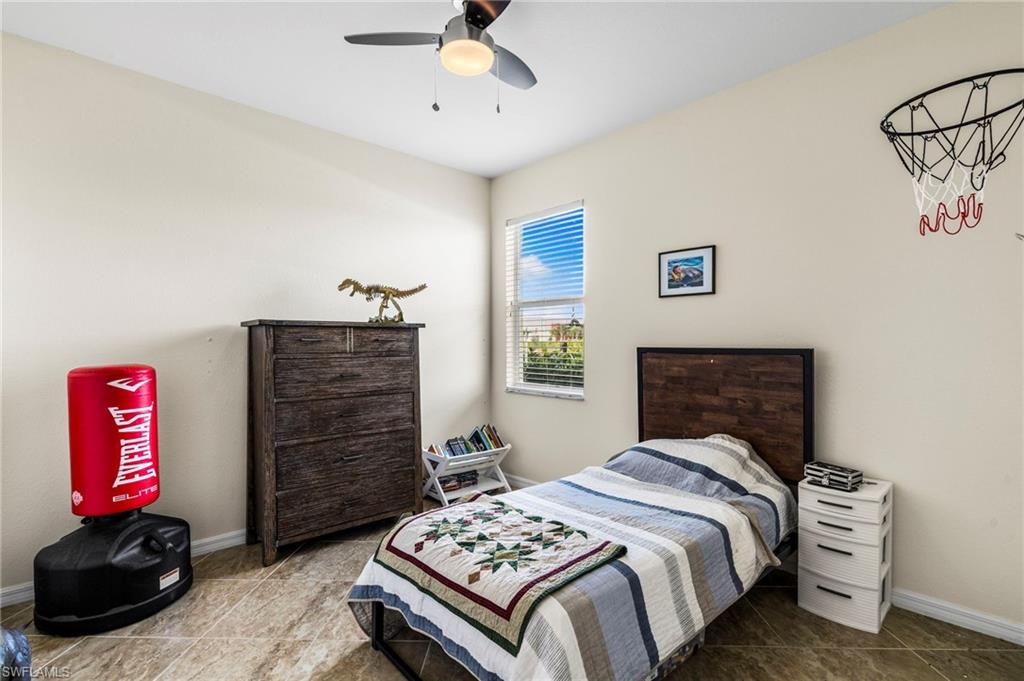 TRAILS EDGE - Residential