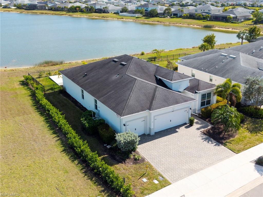 TRAILS EDGE - Residential