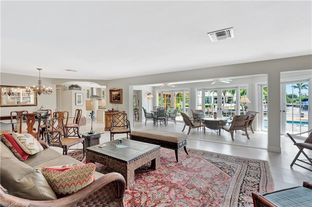 ROYAL HARBOR - Residential