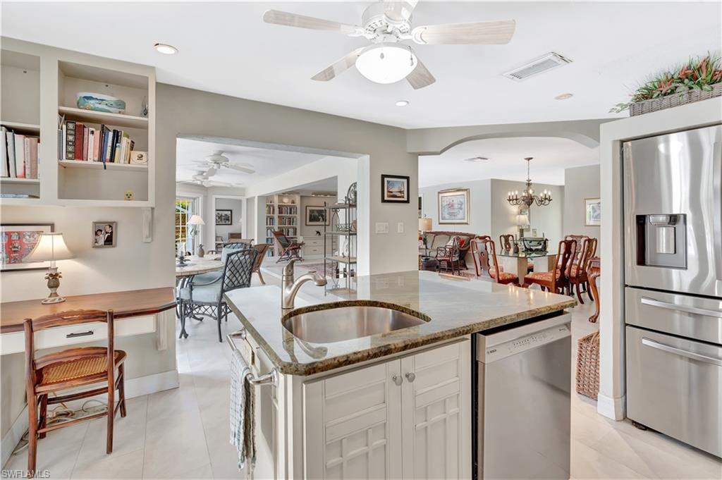 ROYAL HARBOR - Residential