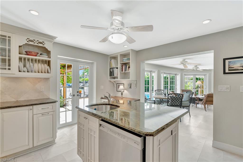 ROYAL HARBOR - Residential