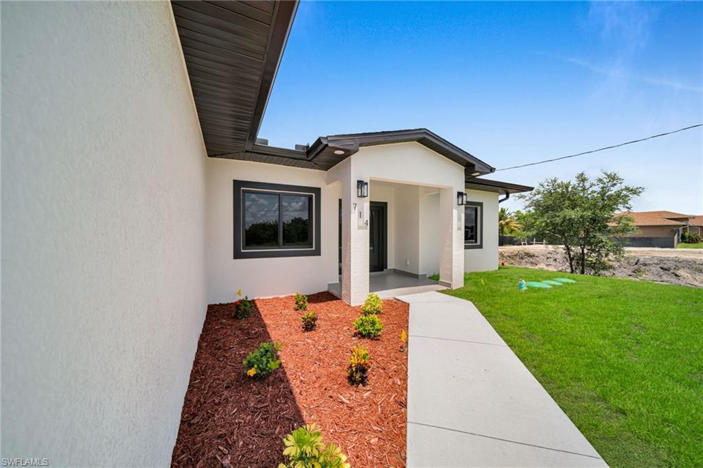 LEHIGH ACRES - Residential